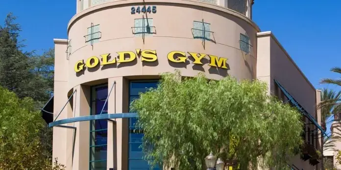 gold's gym building